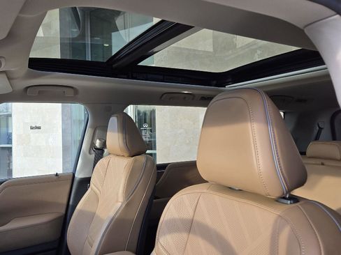 Used 2026 INFINITI QX80 Luxe w/ Cargo Package image 6