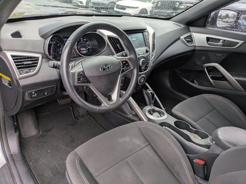 Used 2017 Hyundai Veloster Value Edition w/ Graphic Package (Lower Body) FWD image 13