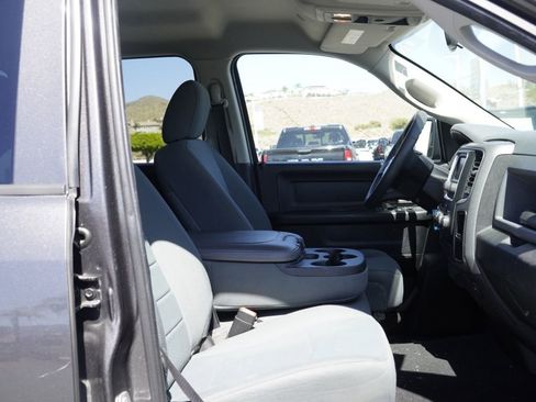 Used 2018 RAM 1500 Express image 22