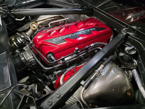 Used 2023 Chevrolet Corvette Stingray Preferred Cpe w/ Z51 Performance Package RWD image 42