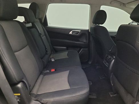 Used 2017 Nissan Pathfinder S FWD image 19
