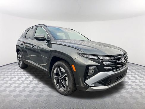 Used 2025 Hyundai Tucson SEL image 3