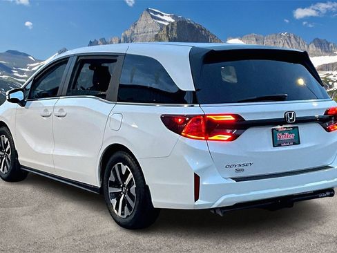 Used 2025 Honda Odyssey EX-L image 13