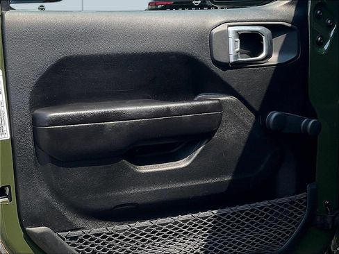 Used 2020 Jeep Wrangler Sport AWD/4WD image 22
