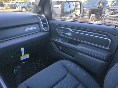 New 2026 RAM 1500 4x4 Crew Cab image 17