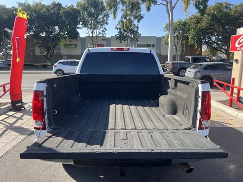 Used 2007 GMC Sierra 1500 SLT w/ Z71 Off-Road Package image 11