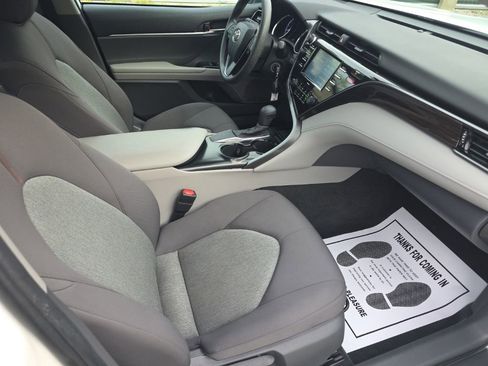 Certified 2020 Toyota Camry LE FWD image 17
