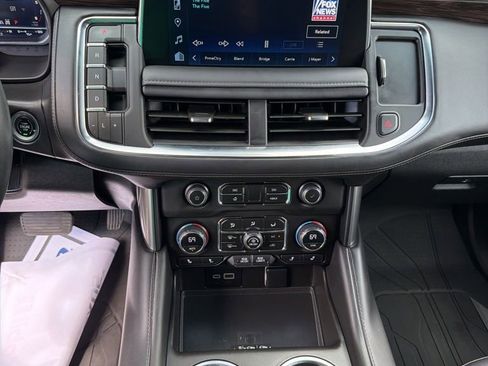 Used 2023 Chevrolet Tahoe Z71 w/ Z71 Off-Road Package AWD/4WD image 21