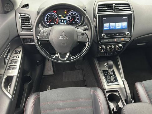 Used 2025 Mitsubishi Outlander Sport SE AWD/4WD image 12