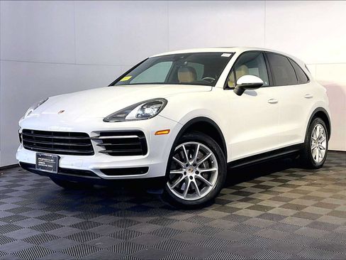 Certified 2022 Porsche Cayenne AWD/4WD image 1