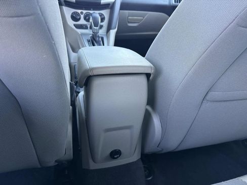 Used 2012 Ford Focus SE image 16