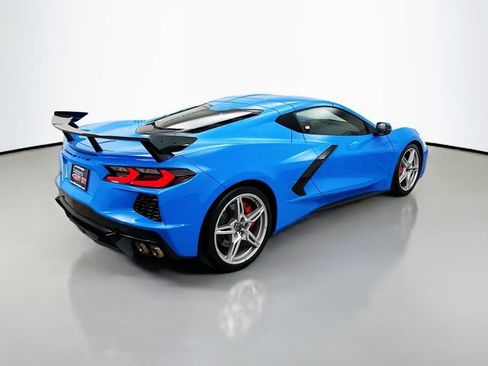 Used 2023 Chevrolet Corvette Stingray Coupe w/ Z51 Performance Package RWD image 9