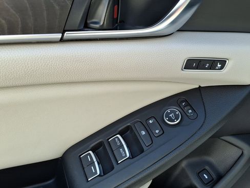 Used 2018 Honda Accord EX-L image 21