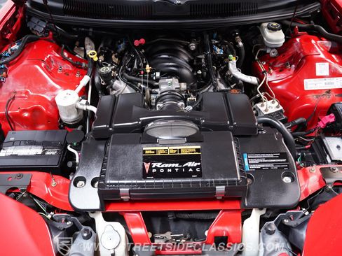 Used 2001 Pontiac Firebird Formula w/ Protection Group RWD image 3
