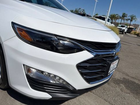 Used 2022 Chevrolet Malibu LT FWD image 10
