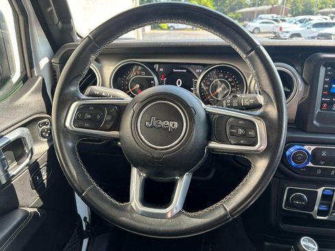 Used 2021 Jeep Wrangler Unlimited Sahara AWD/4WD image 16