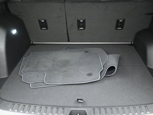 Used 2026 Chevrolet Equinox LT image 16