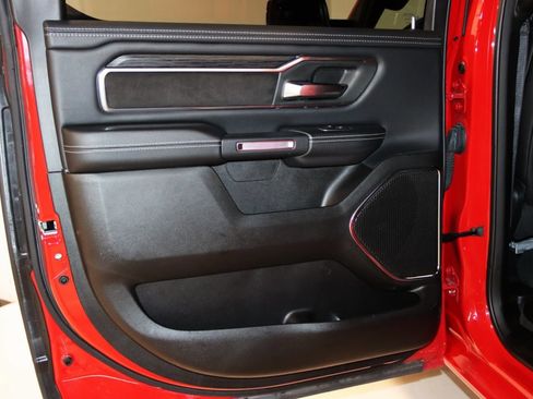 Used 2024 RAM 1500 Laramie image 29