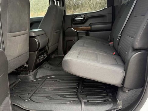 Used 2021 GMC Sierra 1500 SLE image 8
