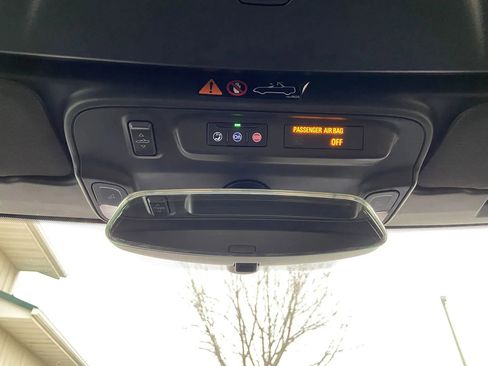 Used 2023 Chevrolet Camaro LT RWD image 21