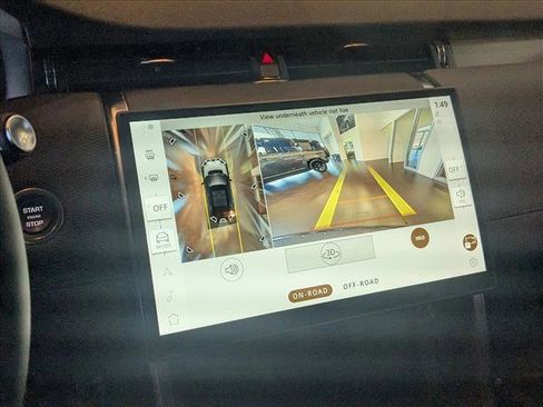 Used 2024 Land Rover Discovery Sport Dynamic SE image 11