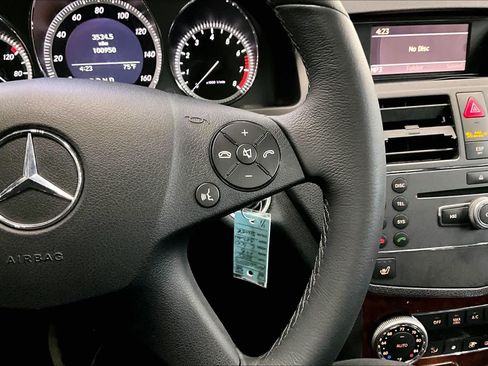 Used 2010 Mercedes-Benz C 300 4MATIC Sedan image 23