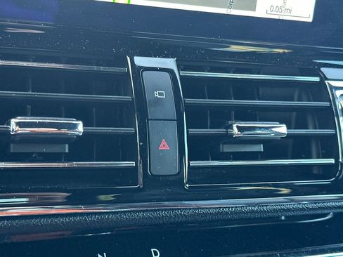 Used 2019 Lincoln Navigator L Reserve image 29