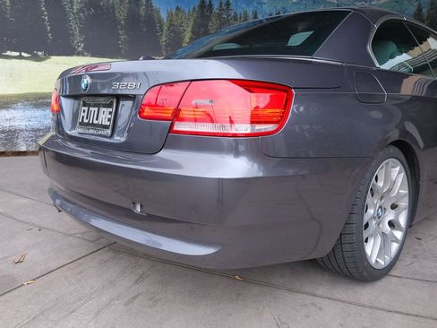 Used 2007 BMW 328i Convertible image 25