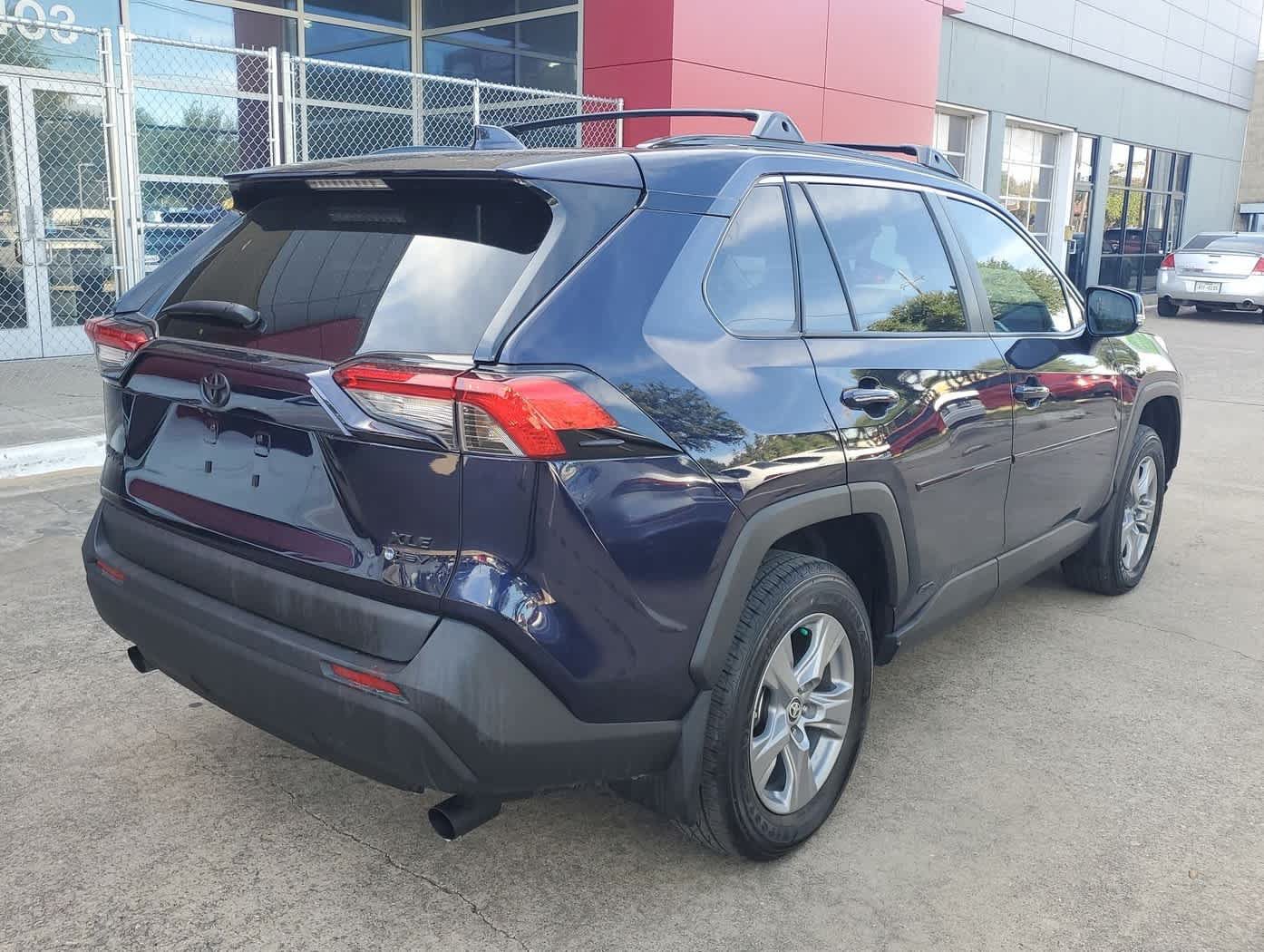 Used 2025 Toyota RAV4 XLE w/ Convenience Package AWD/4WD image 6