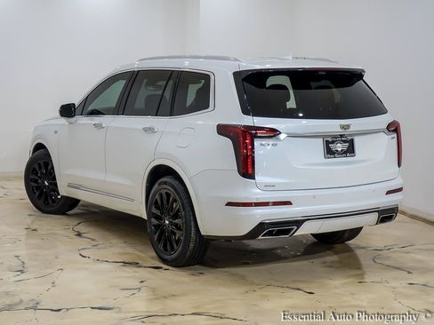 Used 2023 Cadillac XT6 Premium Luxury w/ Platinum Package AWD/4WD image 10