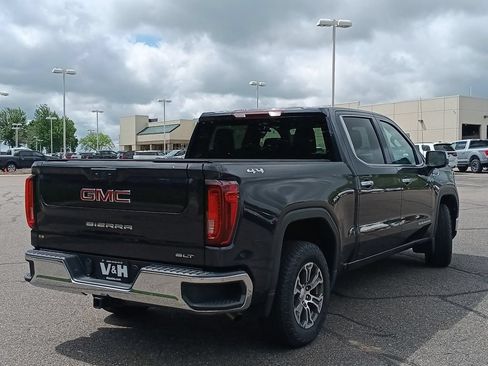 Used 2025 GMC Sierra 1500 SLT AWD/4WD image 27