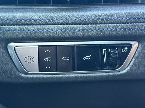 Certified 2026 Cadillac Escalade IQ Sport 1 w/ LPO, Floor Liner Package AWD/4WD image 40