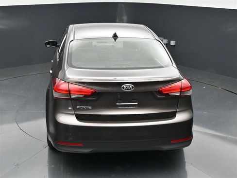 Used 2018 Kia Forte LX FWD image 24