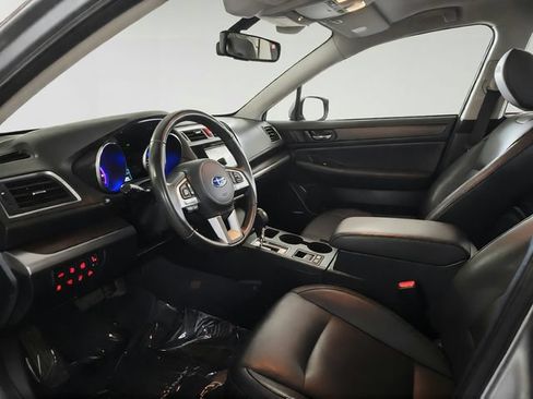 Used 2017 Subaru Outback 2.5i Limited AWD/4WD image 18