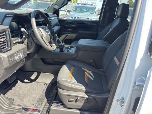 New 2026 GMC Sierra 1500 AT4 w/ AT4 Premium Package AWD/4WD image 15