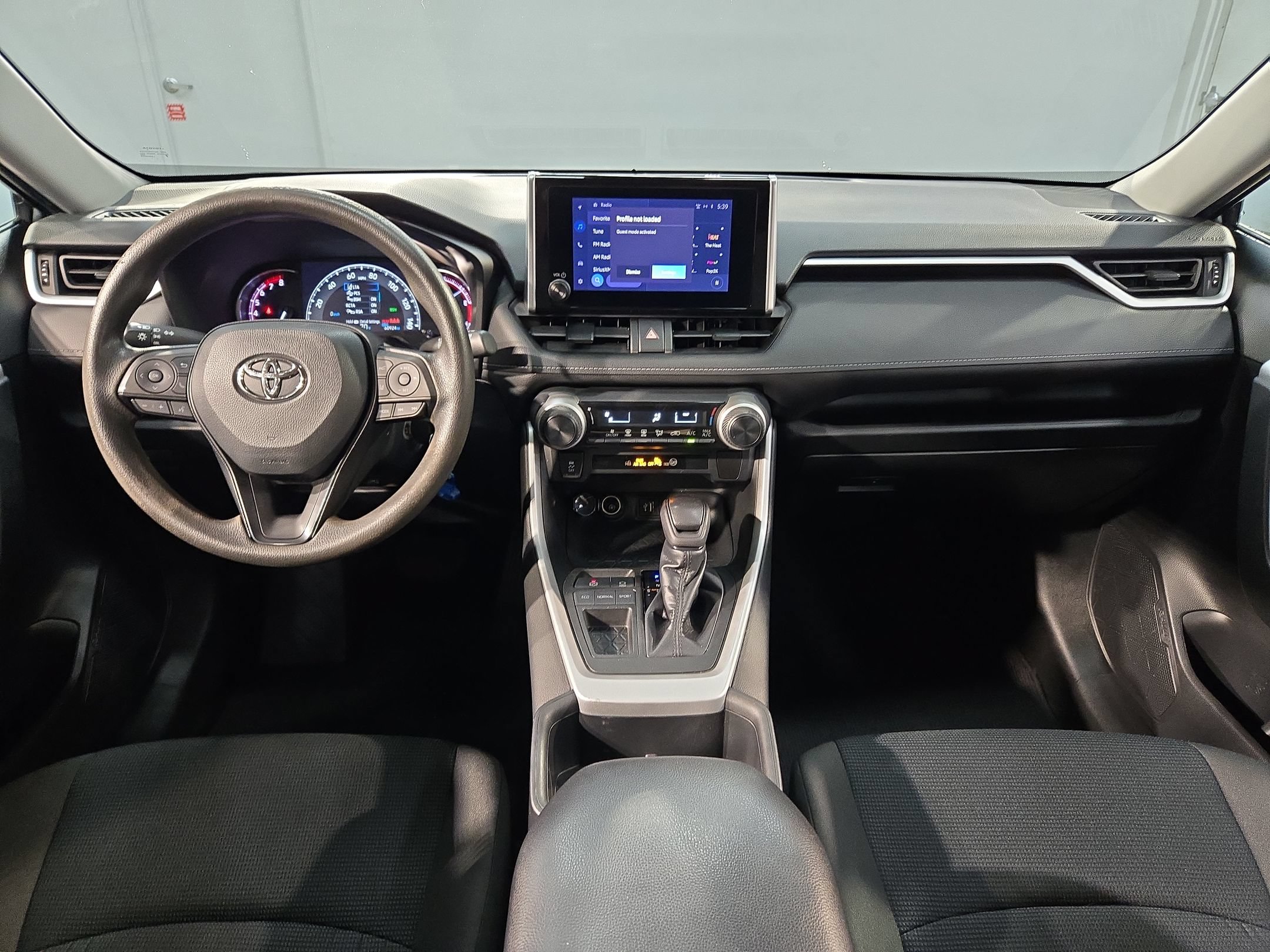 Used 2023 Toyota RAV4 LE FWD image 10