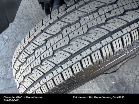 Used 2025 Chevrolet Silverado 1500 LT image 28