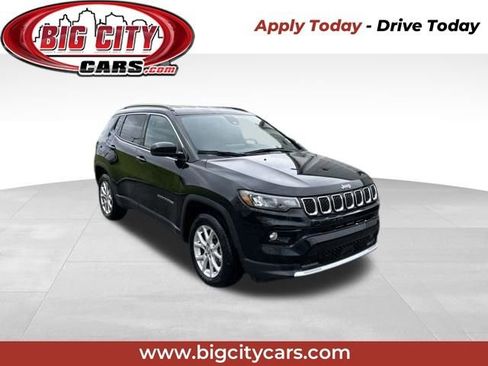 Used 2023 Jeep Compass Limited w/ Elite Group AWD/4WD image 1