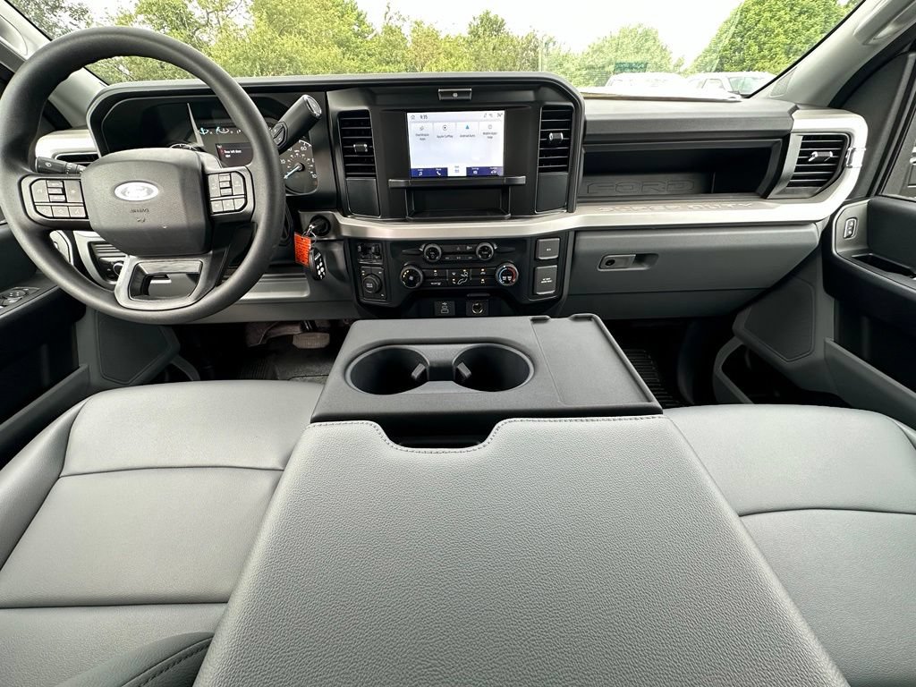 New 2026 Ford F550 4x4 Supercab Super Duty image 24