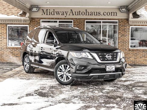 Used 2018 Nissan Pathfinder S image 3