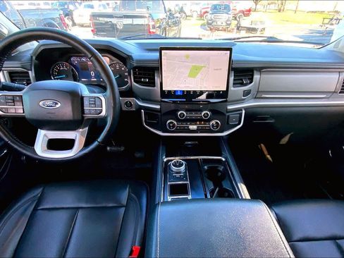 Certified 2023 Ford Expedition Max XLT image 14