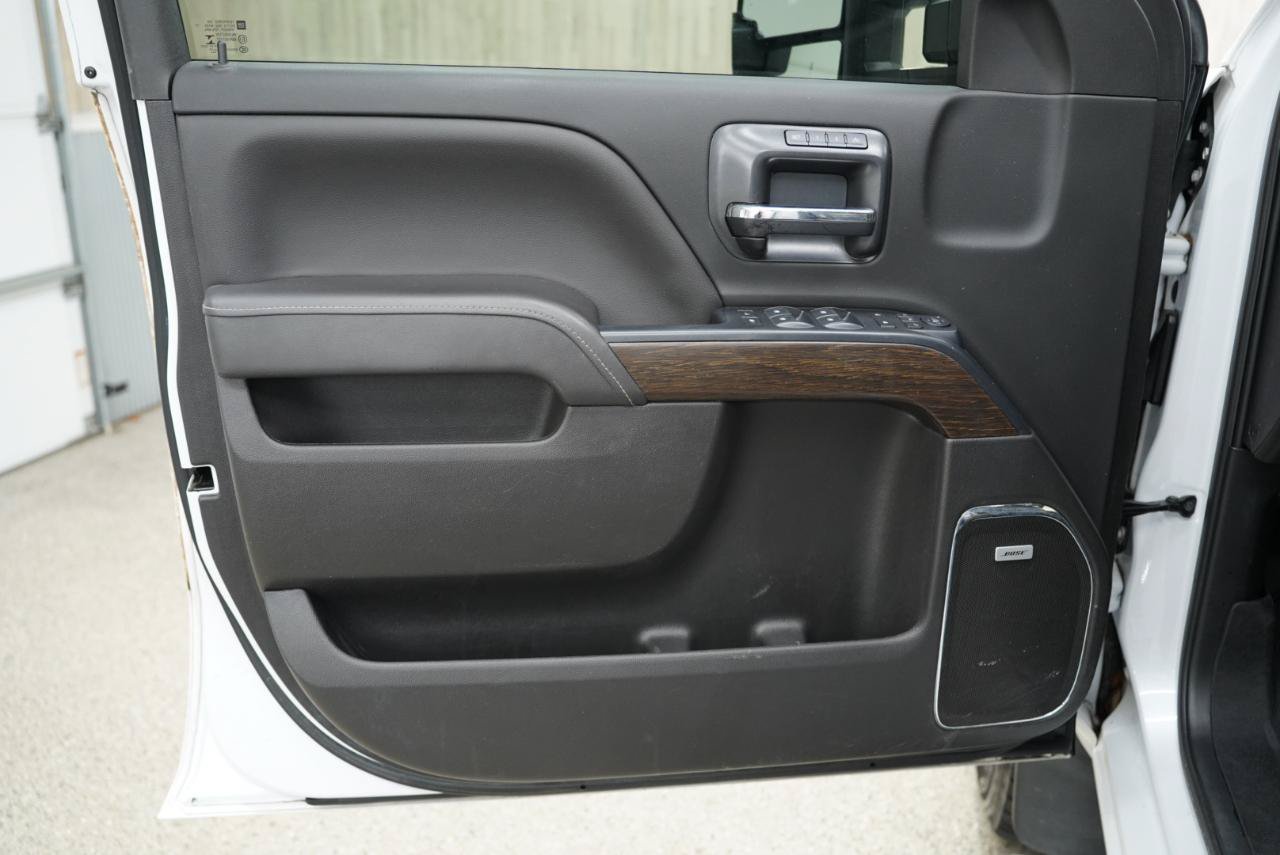 Used 2019 GMC Sierra 2500 Denali w/ Duramax Plus Package AWD/4WD image 29
