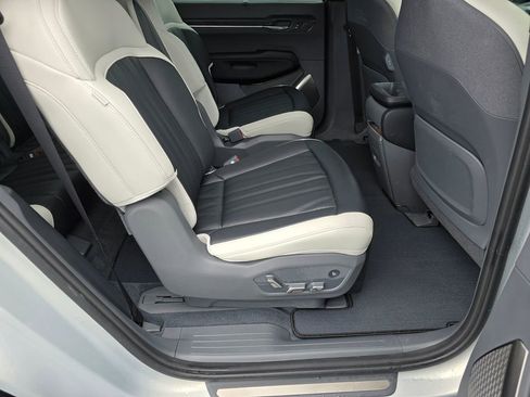 Certified 2024 Kia EV9 GT-Line image 18