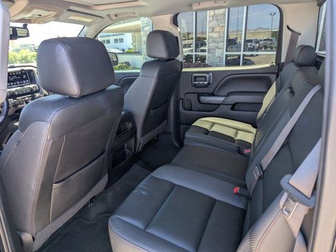 Used 2016 GMC Sierra 2500 SLT w/ All-Terrain HD Package AWD/4WD image 25