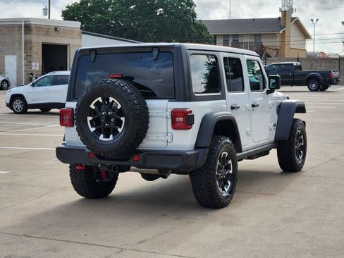 Used 2026 Jeep Wrangler Unlimited Rubicon AWD/4WD image 14