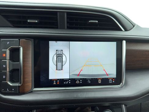 Used 2023 GMC Yukon XL Denali Ultimate image 31