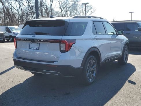 New 2026 Ford Explorer Active image 4