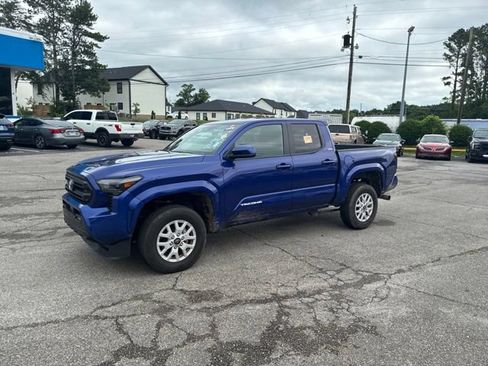 Used 2025 Toyota Tacoma SR5 RWD image 74