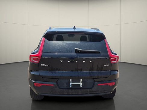 Used 2024 Volvo XC40 B5 Plus w/ Climate Package AWD/4WD image 6