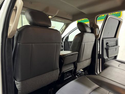 Used 2018 RAM 2500 Tradesman w/ Chrome Appearance Group image 18